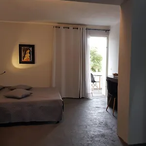 Unique Art Bed & Breakfast